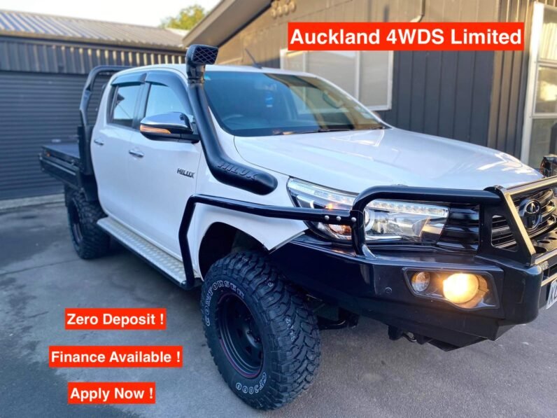 
								2016 Toyota Hilux 4wd SR5 1GD full									