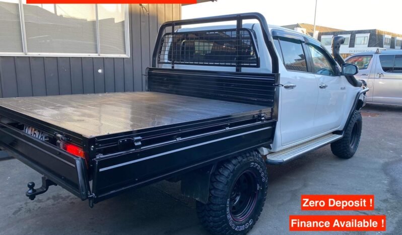 
								2016 Toyota Hilux 4wd SR5 1GD full									