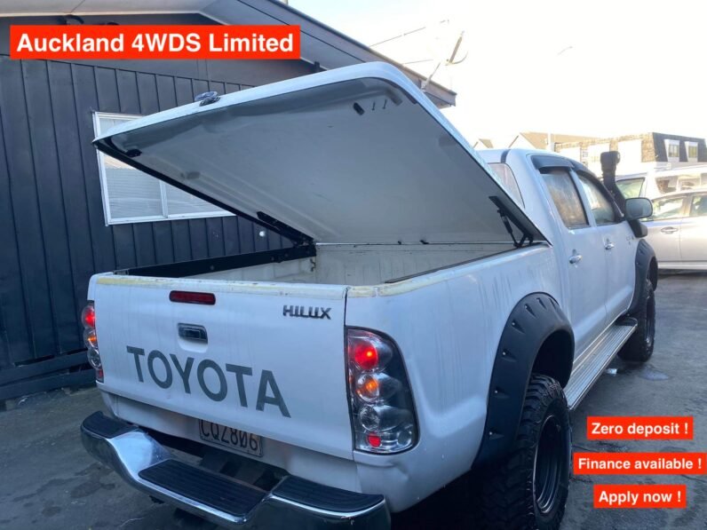 
								🔥 2005 Toyota Hilux 4wd SR5🔥 full									