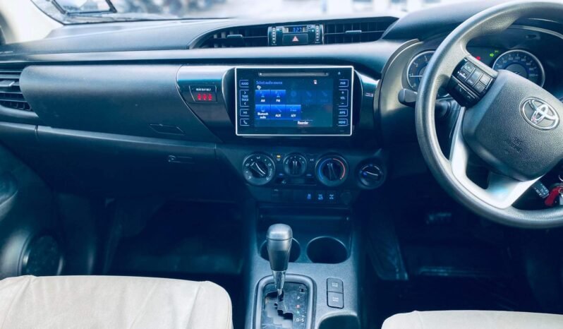 
								🔥 2018 Toyota Hilux 4wd, SR TD, 1GD🔥 full									