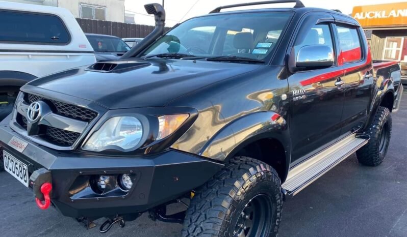 
								2006 Toyota Hilux SR5 full									