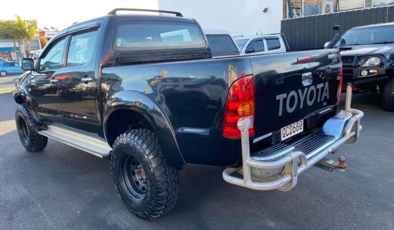 
								2006 Toyota Hilux SR5 full									