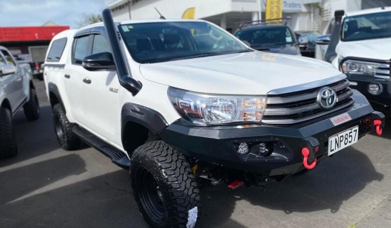 
								2018 Toyota Hilux SR full									