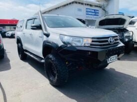 2016 Toyota Hilux SR