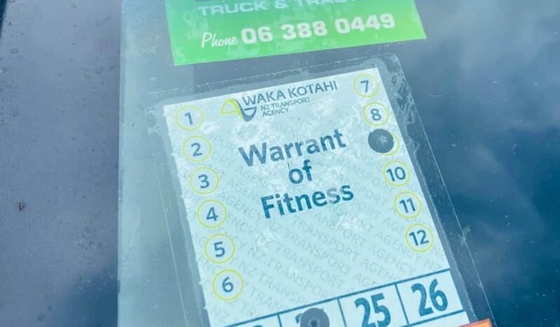 
								2016 Toyota Hilux SR full									