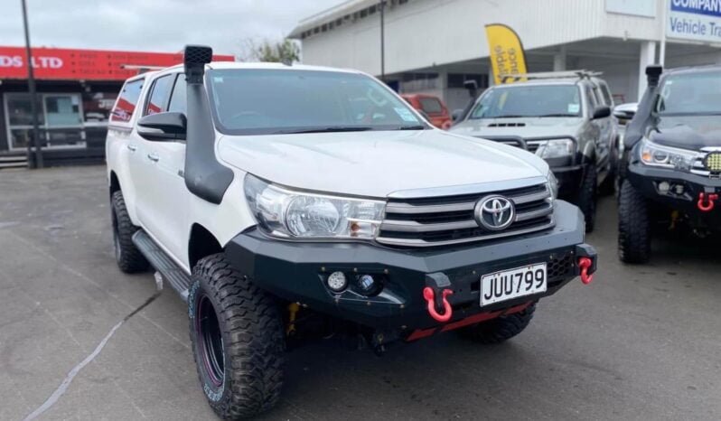 
								2016 Toyota Hilux full									