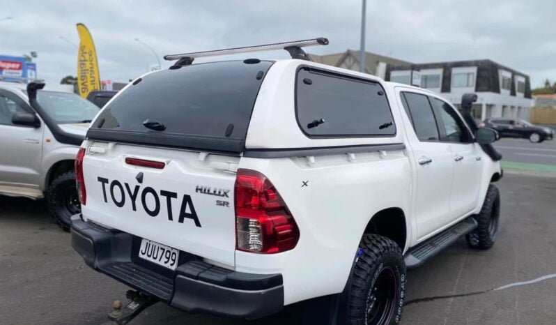 
								2016 Toyota Hilux full									