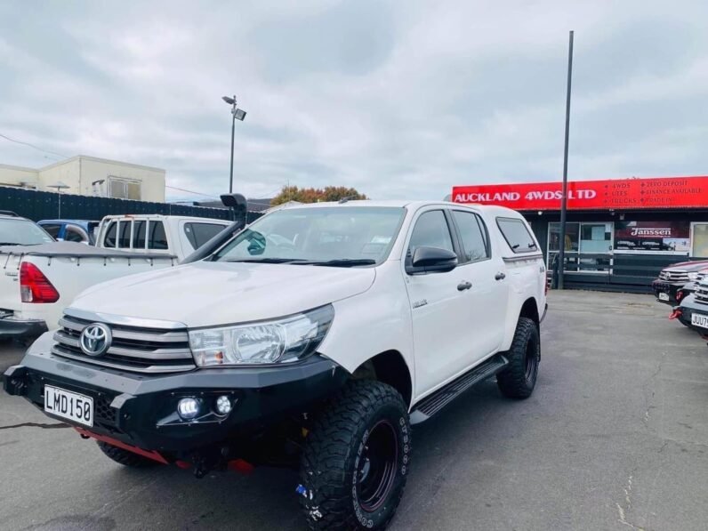 
								2018 Toyota Hilux 4wds full									