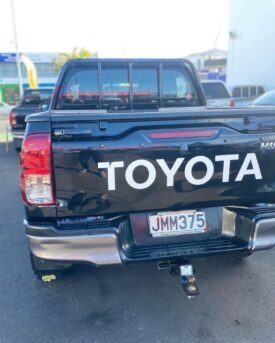 2015 Toyota Hilux SR