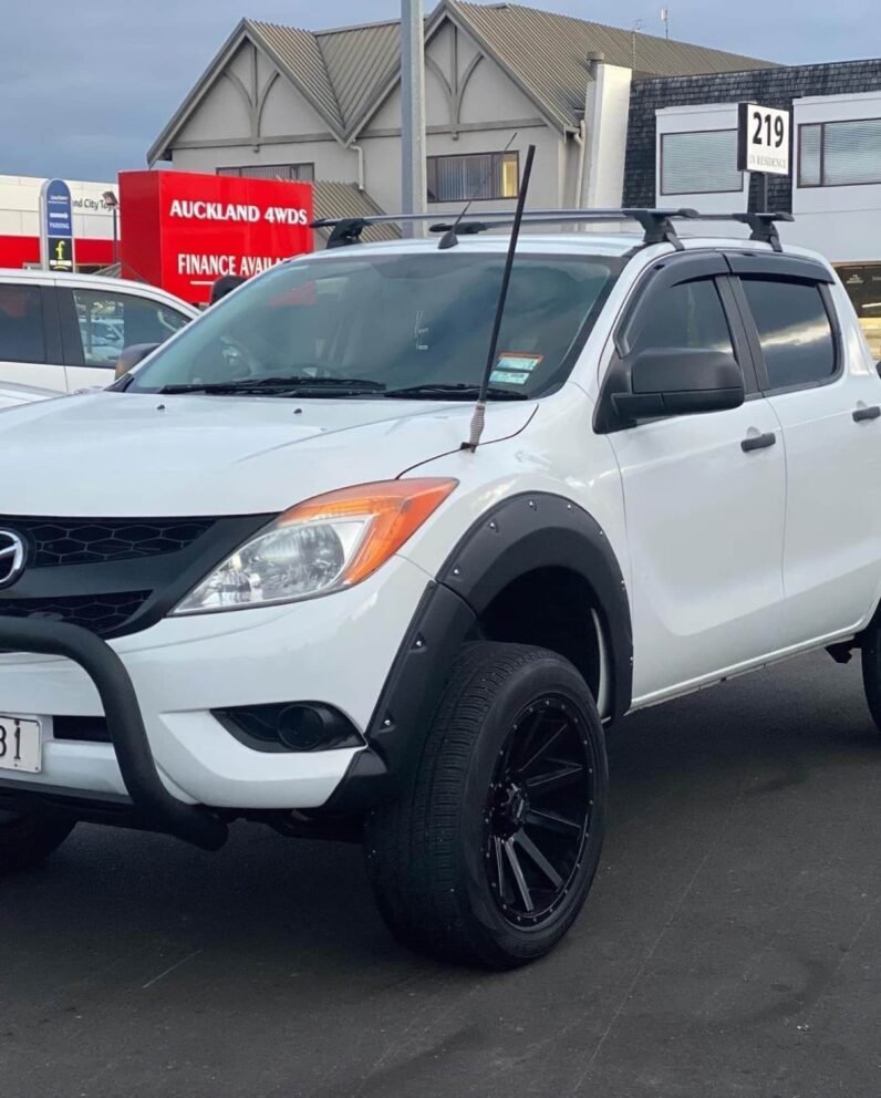 
								2013 Mazda BT-50 4WD full									