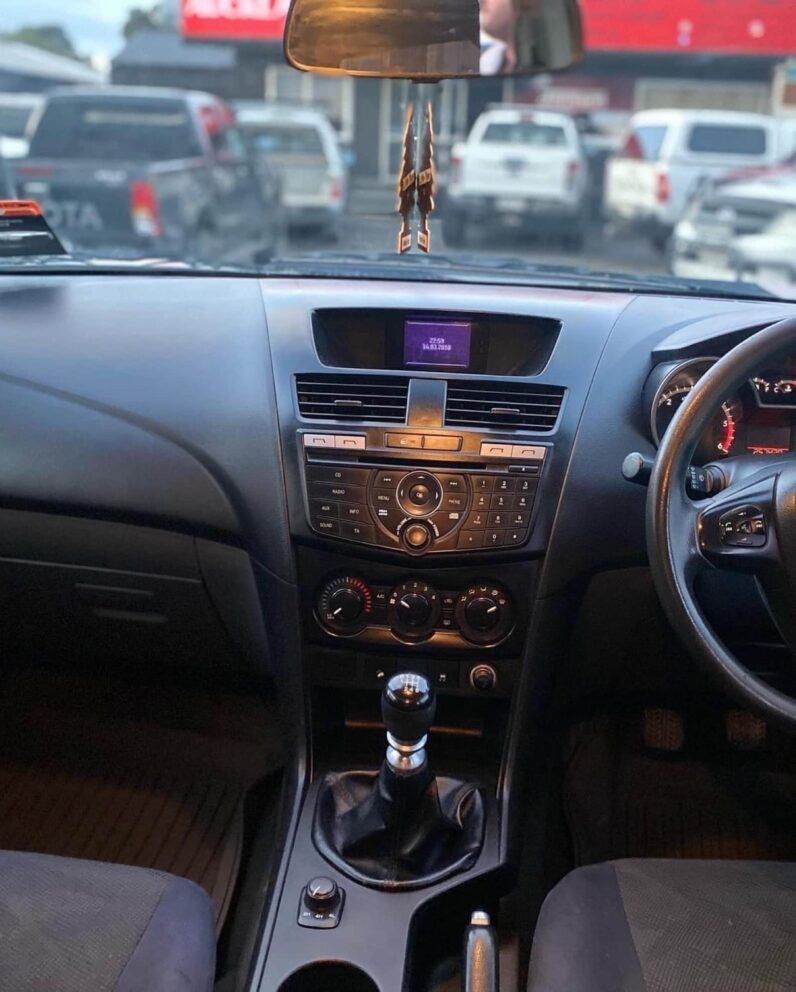 
								2013 Mazda BT-50 4WD full									