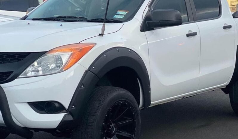 
								2013 Mazda BT-50 4WD full									