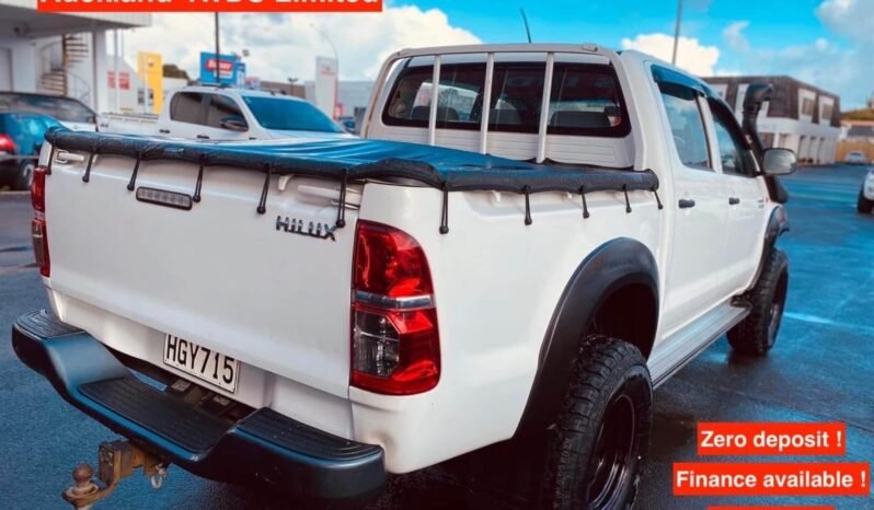 
								2014 Toyota Hilux 4X4 full									