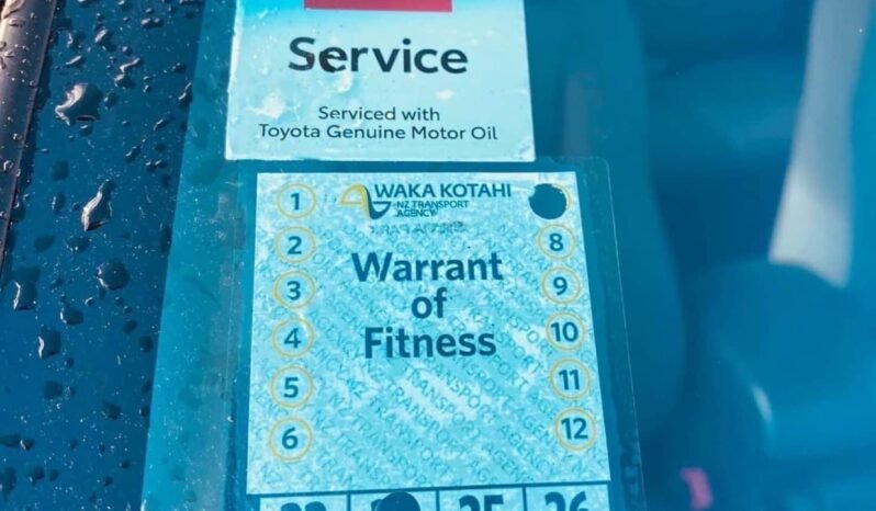 
								2014 Toyota Hilux 4X4 full									