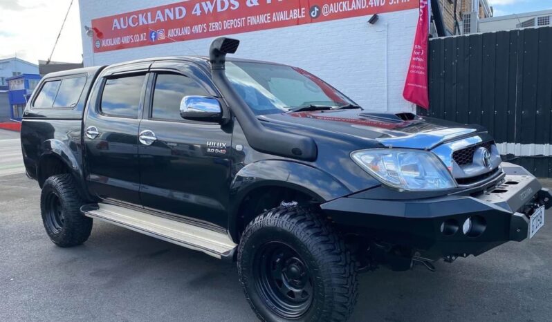 
								2010 Toyota Hilux SR5 full									