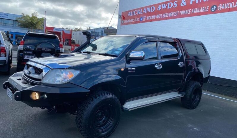 
								2010 Toyota Hilux SR5 full									