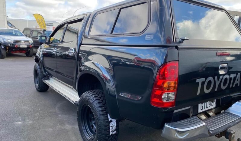 
								2010 Toyota Hilux SR5 full									