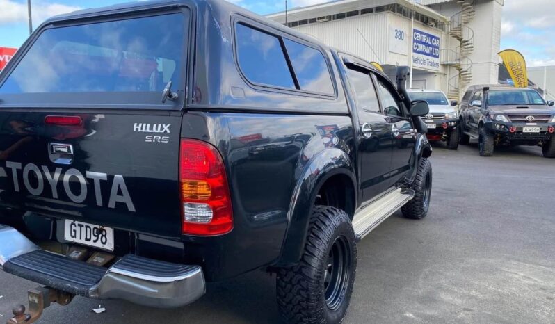 
								2010 Toyota Hilux SR5 full									