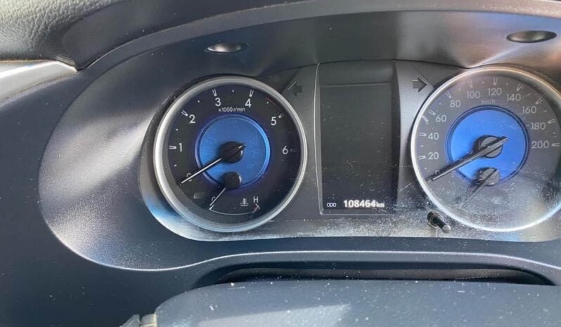 
								2017 Toyota Hilux SR5 full									