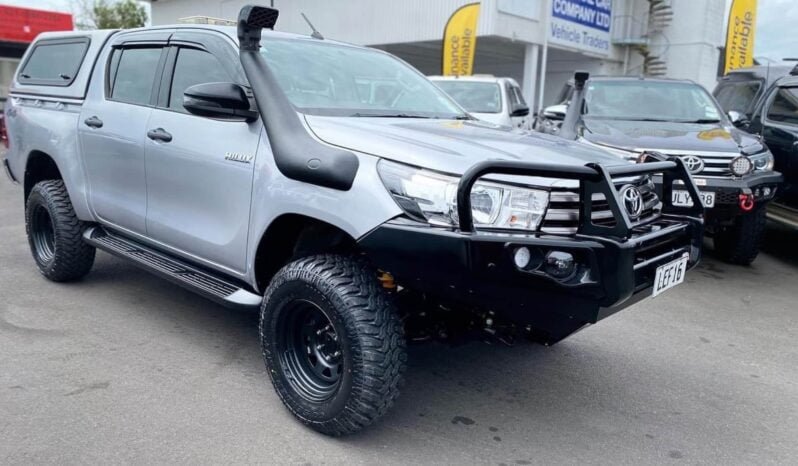 
								2018 Toyota Hilux SR full									