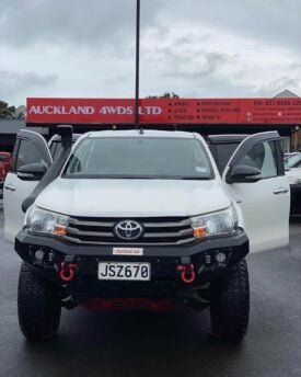 2016 Toyota Hilux SR