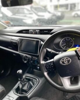 2016 Toyota Hilux SR