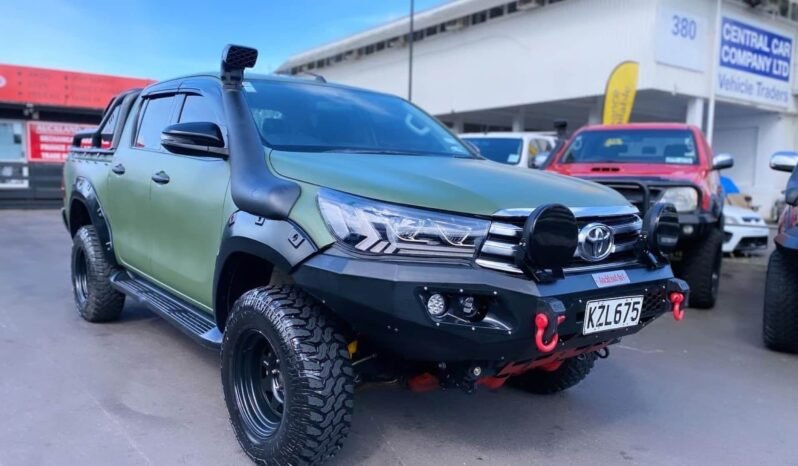 
								2017 Toyota Hilux full									