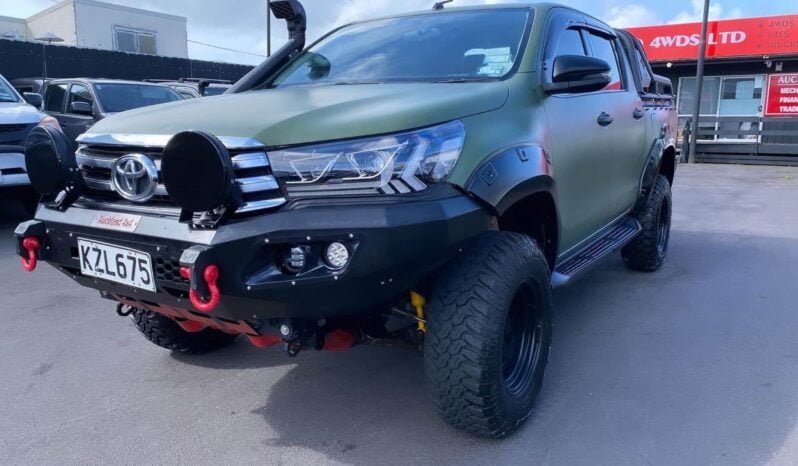 
								2017 Toyota Hilux full									