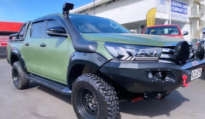 
								2017 Toyota Hilux full									