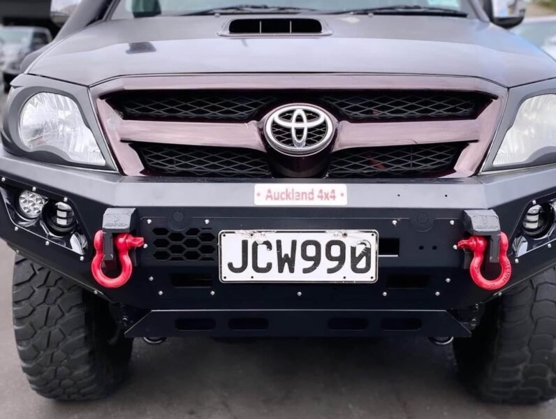
								2006 Toyota Hilux SR5 full									