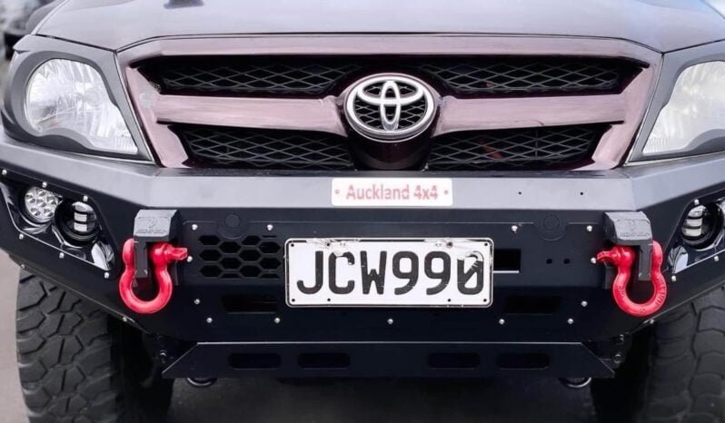 
								2006 Toyota Hilux SR5 full									