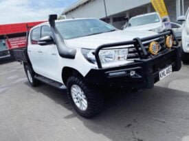 Toyota Hilux 2017, 4WD, SR