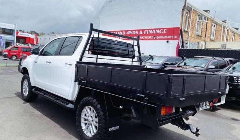 
								Toyota Hilux 2017, 4WD, SR full									