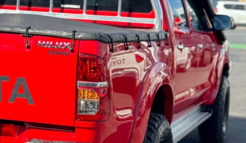 
								2013 Toyota Hilux SR5 full									