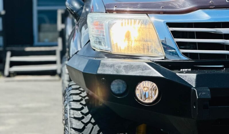 
								2012 Toyota Hilux SR5 full									