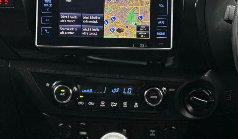 
								2017 Toyota Hilux SR5 full									