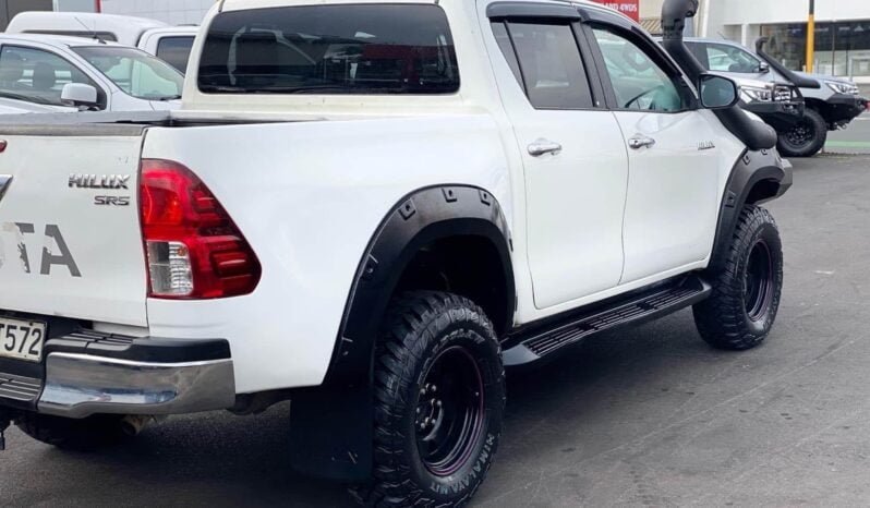 
								2016 Toyota Hilux full									