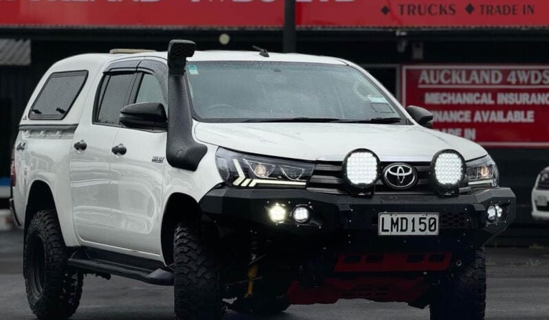
								2018 Toyota Hilux full									