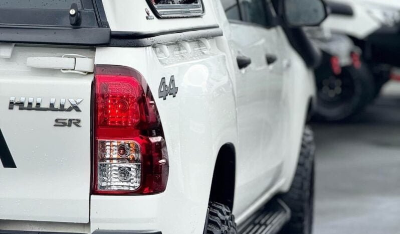 
								2018 Toyota Hilux full									