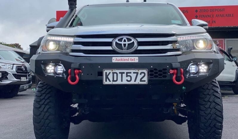 
								2016 Toyota Hilux full									
