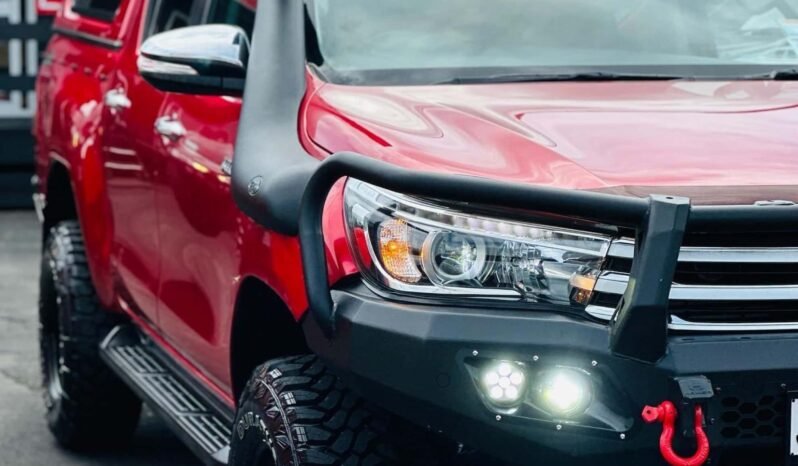 
								2016 Toyota Hilux full									