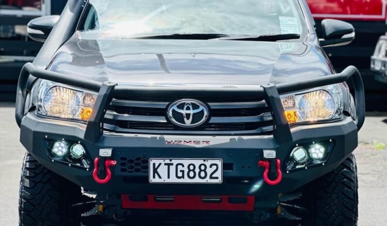 
								2017 Toyota Hilux full									