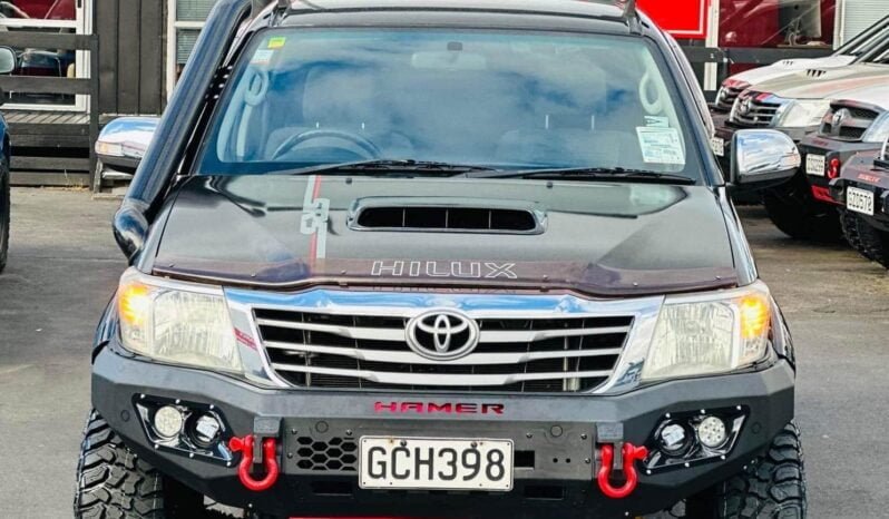 
								2011 Toyota Hilux SR5 full									