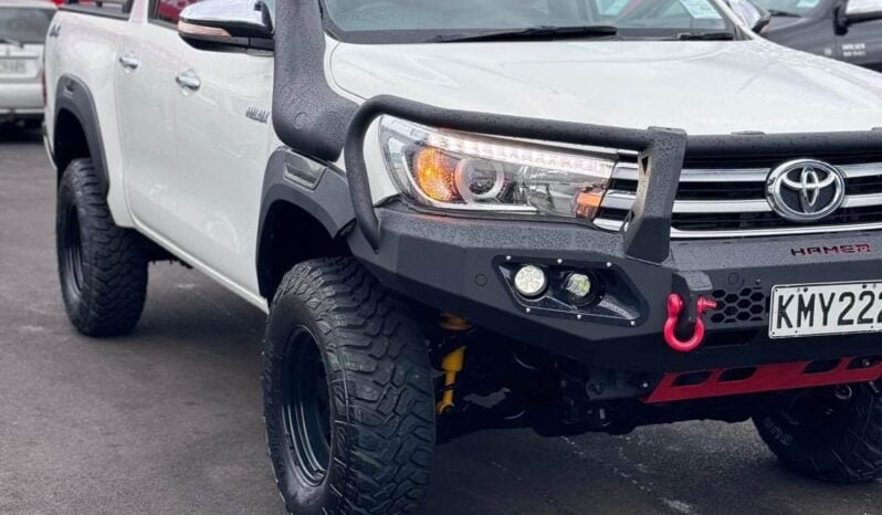 
								2017 Toyota Hilux ,SR5 full									