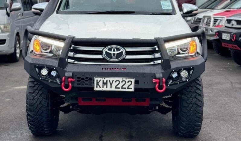 
								2017 Toyota Hilux ,SR5 full									
