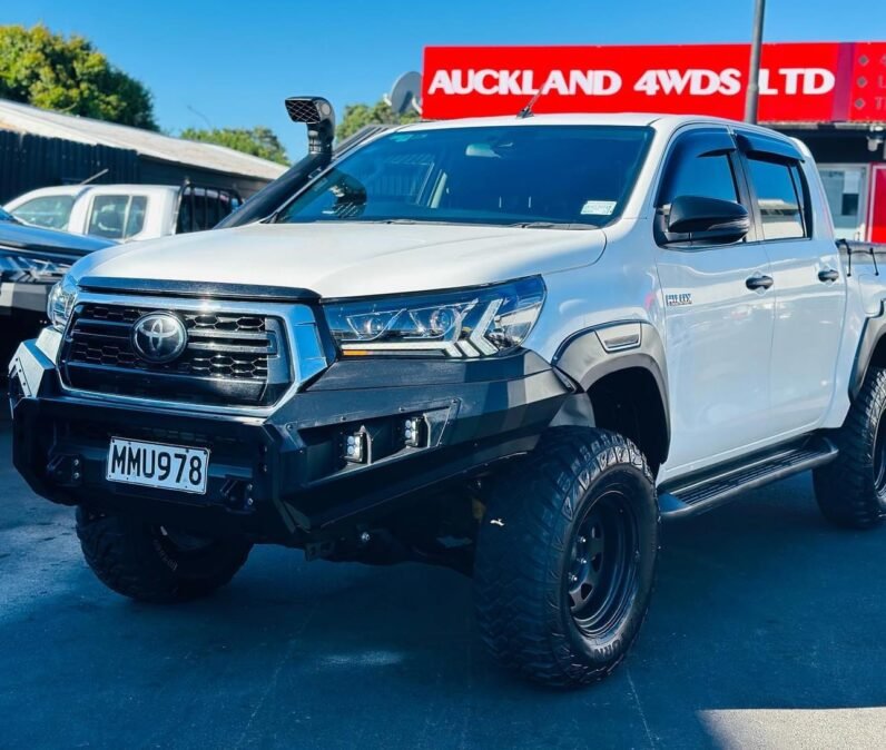 
								2019 Toyota Hilux SR full									