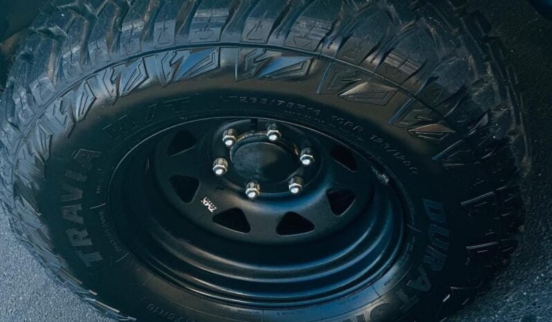 
								2019 Toyota Hilux SR full									