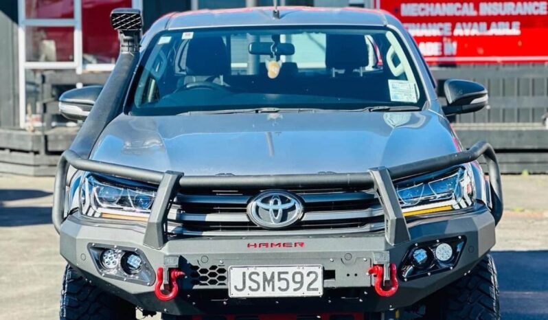 
								2016 Toyota Hilux SR full									