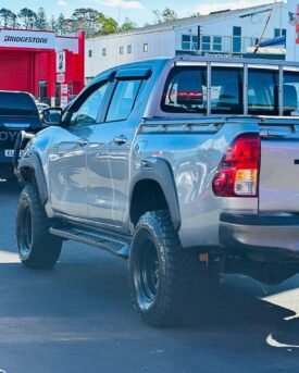 2016 Toyota Hilux SR
