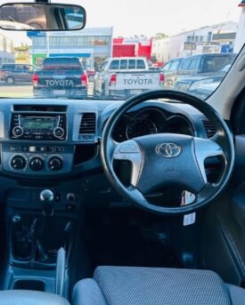 2012 Toyota Hilux SR